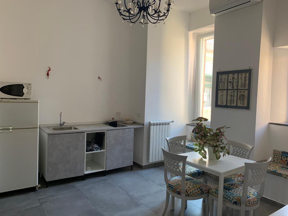Specchio Di Parthenope B&B Наполи Екстериор снимка