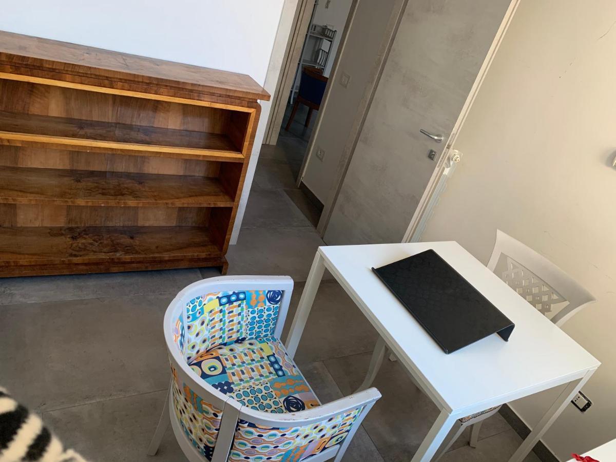 Specchio Di Parthenope B&B Наполи Екстериор снимка