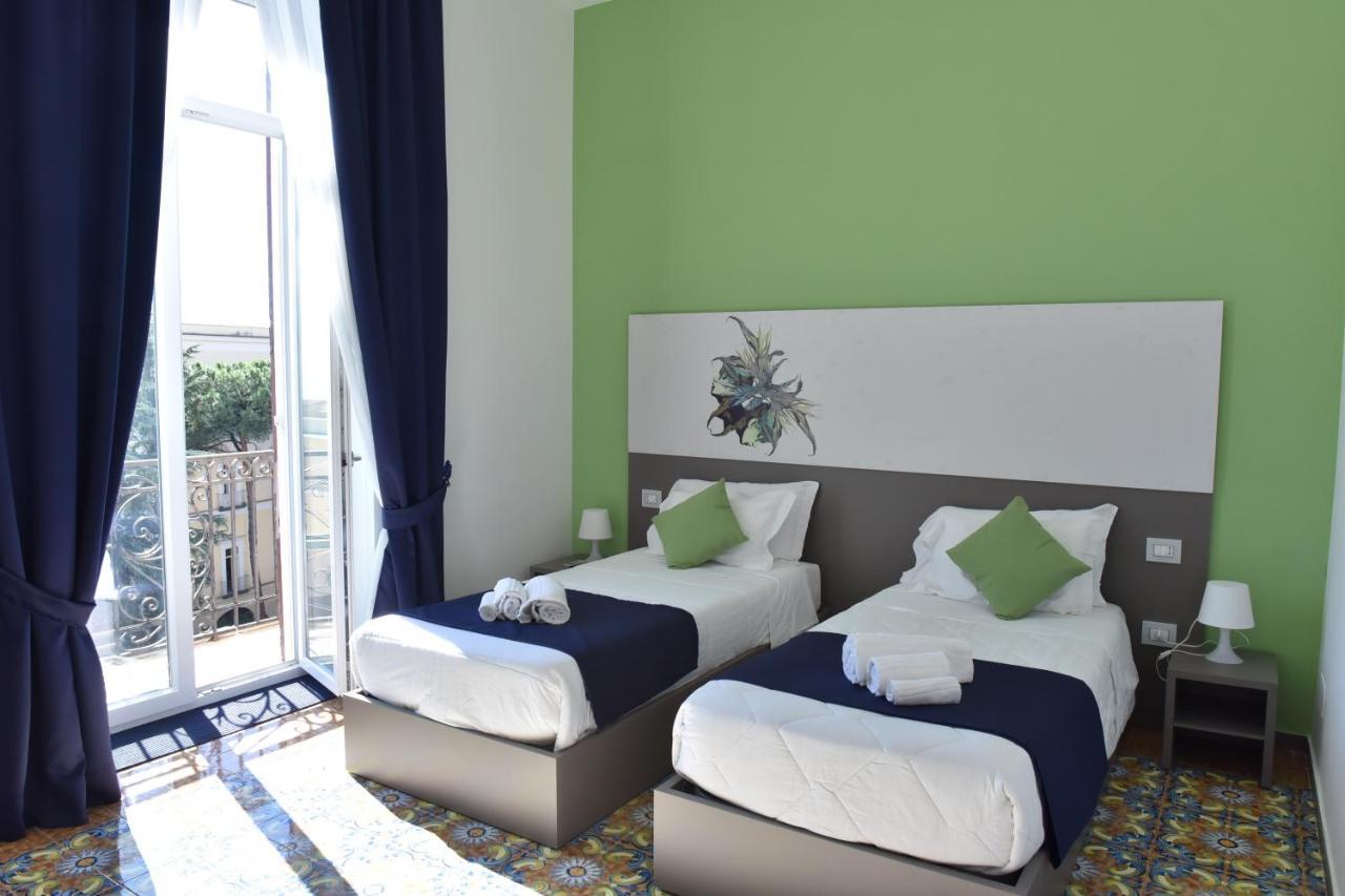 Specchio Di Parthenope B&B Наполи Екстериор снимка