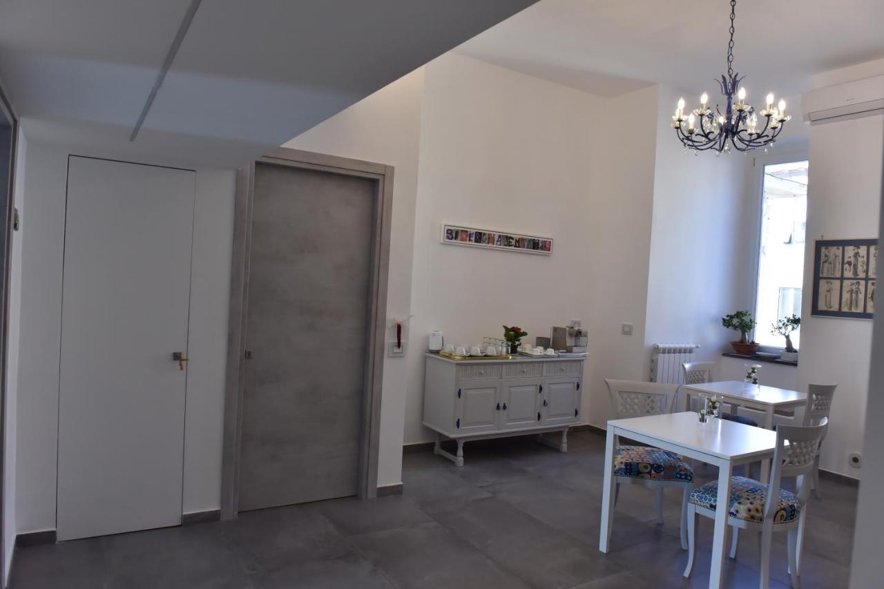 Specchio Di Parthenope B&B Наполи Екстериор снимка