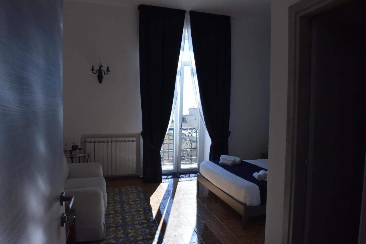 Specchio Di Parthenope B&B Наполи Екстериор снимка