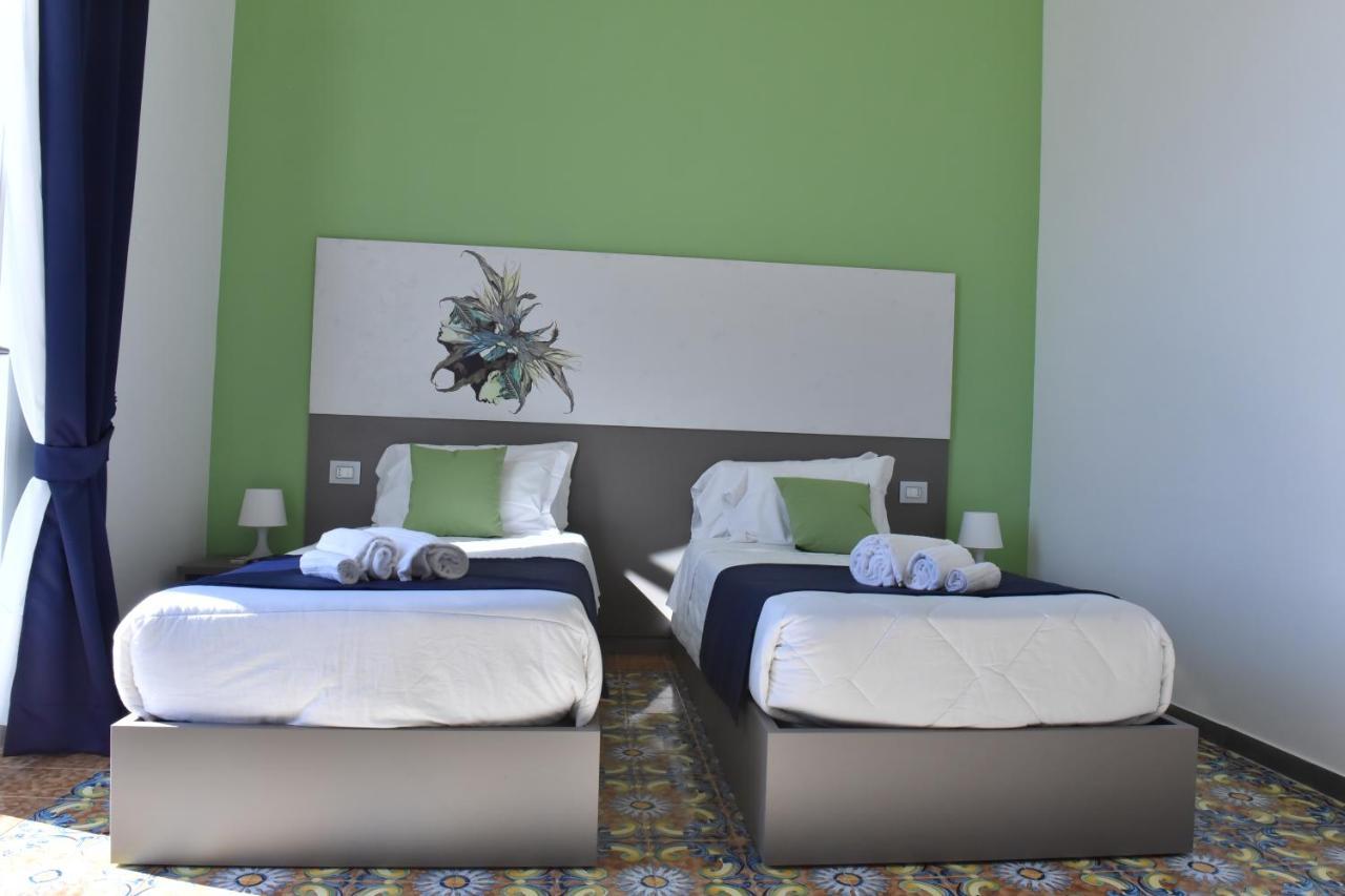 Specchio Di Parthenope B&B Наполи Екстериор снимка